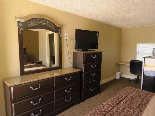 Best Inn Motel Salina image 20